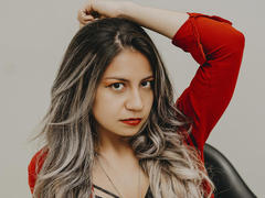 ValeriaLoren - blond female with  big tits webcam at xLoveCam