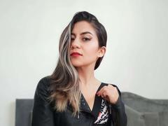 ValeriaLoren - blond female with  big tits webcam at xLoveCam
