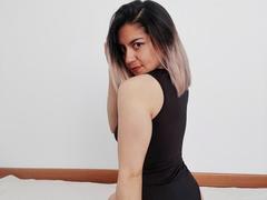 ValeriaLoren from xLoveCam