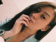 AlenaHot - female with brown hair webcam at xLoveCam