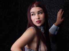 ValeriaTorrez - female with black hair webcam at LiveJasmin