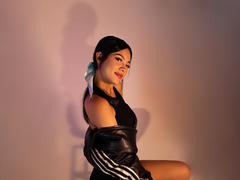 ValerieCasanova - female with black hair and  big tits webcam at xLoveCam