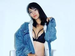 ValeriePeach - female with black hair and  small tits webcam at xLoveCam