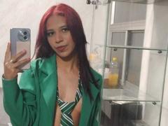 ValerieWoods - female with brown hair webcam at xLoveCam
