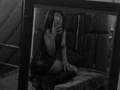 ValerieWoods - female with brown hair webcam at xLoveCam