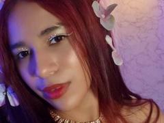 ValerieWoods - female with brown hair webcam at xLoveCam