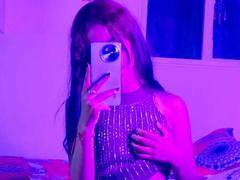 ValerieWoods - female with brown hair webcam at xLoveCam