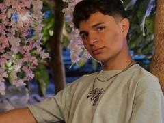 ValeriusAngel from xLoveCam