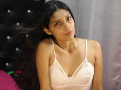ValeryAmell - female with black hair webcam at xLoveCam