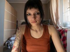 ValeryBazzle - female webcam at xLoveCam