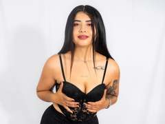 ValerySilva - female with black hair webcam at xLoveCam