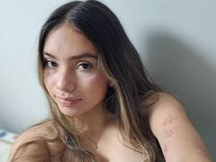 ValeryThomss - female with brown hair webcam at xLoveCam