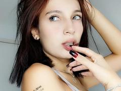 ValeryeCook - female with black hair webcam at xLoveCam