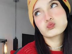 ValeryeCook - female with black hair webcam at xLoveCam