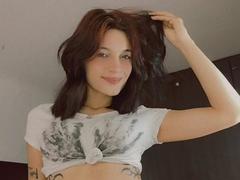 ValeryeCook - female with black hair webcam at xLoveCam