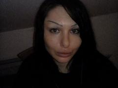 VanessaInteresting - female with black hair and  big tits webcam at xLoveCam