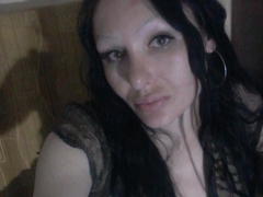 VanessaInteresting from xLoveCam