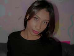 VanessaLove - female with brown hair webcam at xLoveCam