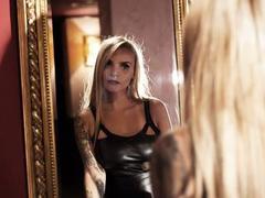 VanessaOdette - female with black hair and  big tits webcam at LiveJasmin