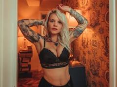 VanessaOdette - female with black hair and  big tits webcam at LiveJasmin