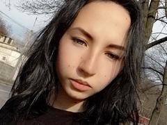 VanessaSims - female with black hair webcam at xLoveCam
