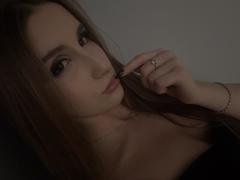 VanessaTrue - female webcam at xLoveCam