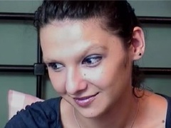 VanillaVelvet - female with brown hair webcam at xLoveCam