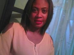 VanillaYum from xLoveCam