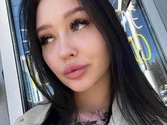 TishaCouret - female with black hair webcam at LiveJasmin