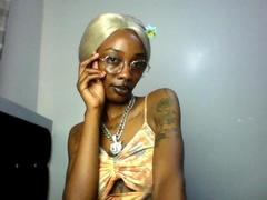 CalinTrois - blond female webcam at xLoveCam