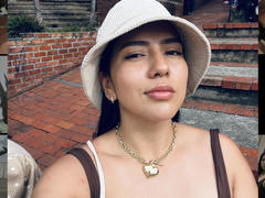 Velka - female with black hair webcam at xLoveCam