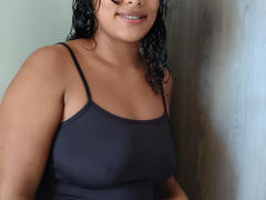 VelvetAndNoiir from xLoveCam