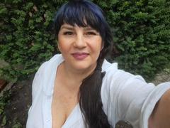 VelvetGloria from xLoveCam