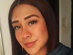 ElenaRed - female with black hair and  big tits webcam at xLoveCam