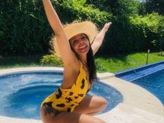 VenusChaud - female with black hair and  small tits webcam at xLoveCam