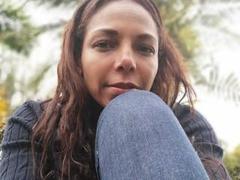 VenusChaud - female with black hair and  small tits webcam at xLoveCam