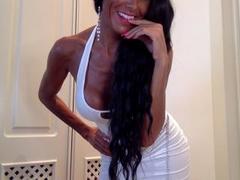 VenusLaFeline - female with black hair and  big tits webcam at xLoveCam