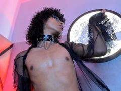 VenusTsHot - shemale webcam at xLoveCam