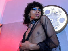 VenusTsHot - shemale webcam at xLoveCam