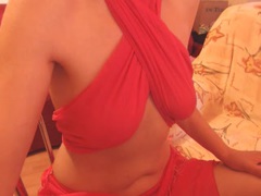 Venusya - female with red hair webcam at xLoveCam