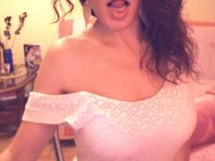 Venusya - female with red hair webcam at xLoveCam
