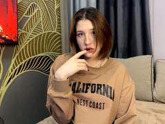 VeolaVanhoecke - female webcam at xLoveCam