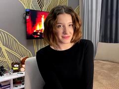 VeolaVanhoecke - female webcam at xLoveCam