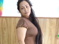 VeroSpicy-hot - female with black hair webcam at xLoveCam