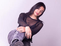 VeronicaJhons - female with black hair webcam at LiveJasmin