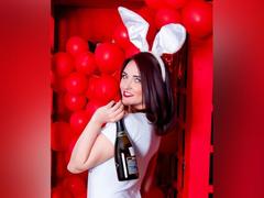 VeronicaLaLux - female with brown hair and  small tits webcam at xLoveCam