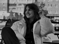 VeronicaLorie - female with brown hair and  small tits webcam at xLoveCam