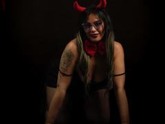 VeronicaSaienz - blond female with  small tits webcam at xLoveCam