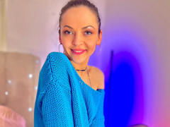 VeronikaDylan - female with black hair and  small tits webcam at xLoveCam