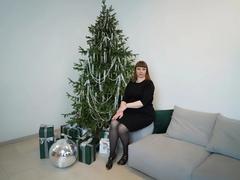 VeronikaGoldy - blond female with  big tits webcam at xLoveCam